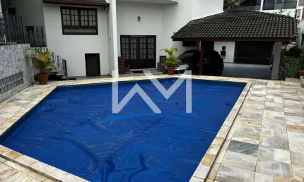 Sobrado à venda com 6 dormitórios, academia e piscina no Jardim Maia, Guarulhos, SP