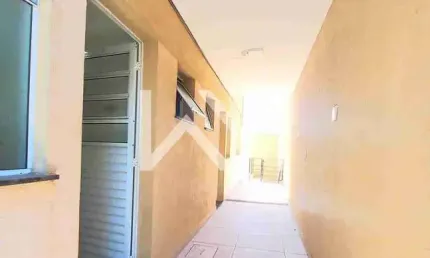 Kitnet para locação, quarto, cozinha, banheiro e lavanderia. localizada na emilio ribas no jardim v