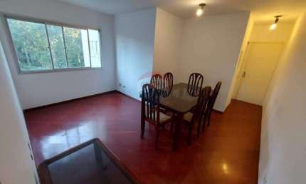 Alugo Apartamento com 52 metros no Jardim Regina-SP.