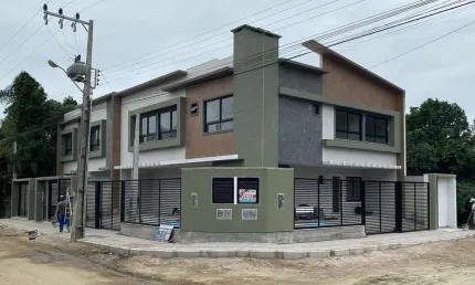 Casa com 2 quartos à venda no Canto Grande, Bombinhas 