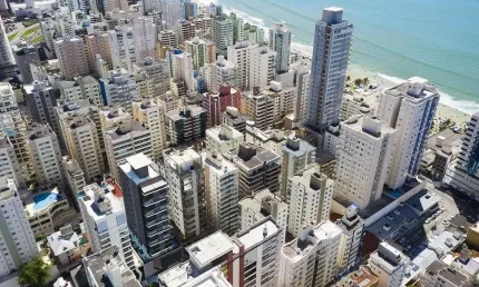 Apartamento com 3 quartos à venda em Meia Praia, Itapema 