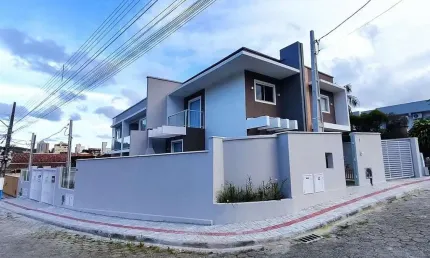 Casa com 3 quartos à venda em Casa Branca, Itapema 