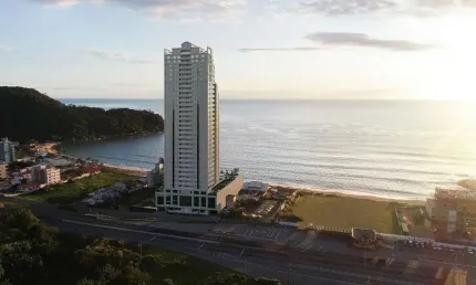 Apartamento com 4 quartos à venda na Ilhota, Itapema 
