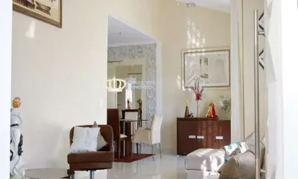 Casa terrea com edicula e 10 vagas de garagem na patriarca!!