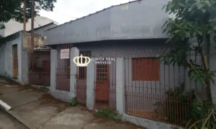 Casa residencial localizada na  vila guilhermina, na rua do açougue 'o português', rua kiyoshi hirata