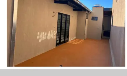 Casa toda reformada, próximo farmácia, mercado e varejão