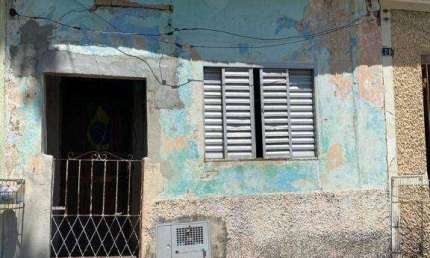 Terreno à venda, 200 m² por R$ 140.000 + custas de Inventário  na Pça. Expedicionário
