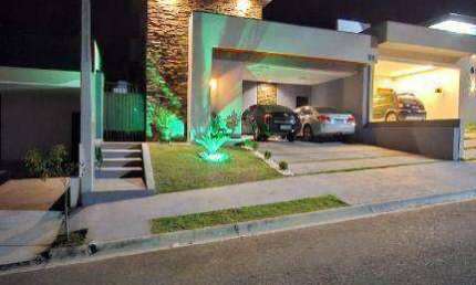 Casa com 3 dormitórios à venda, 134 m² por R$ 949.000 - Residencial Malibu - Caçapava/SP