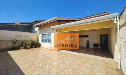 Casa à venda na Avenida José Paulino, Vila Bressani, Paulínia
