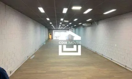 Prédio para locação com 350 m² de área útil , localizado em pinheiros.