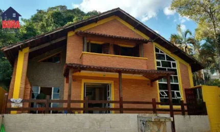 Casa com 2 dormitórios à venda, 198 m² por R$ 750.000,00 - Clube de Campo - Mairiporã/SP