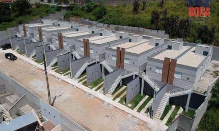 Casa com 2 dormitórios à venda, 61 m² por R$ 315.000 - Terra Preta - Mairiporã/SP
