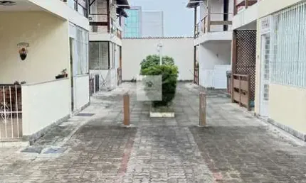 Além casa a venda com 2 quartos 2 banheiros no jd. caiç