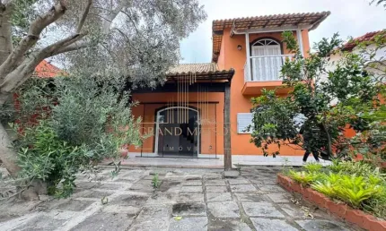Casa à Venda com 4 quartos no Portinho em Cabo Frio