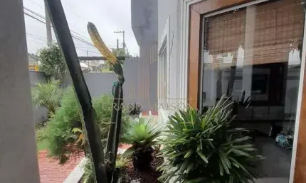 Casa a venda no  Condomínio dos Pássaros com 3 quartos 140m²