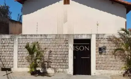 Casa para venda com 2 quartos em condomínio nas Palmeiras