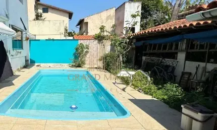 Casa à venda com potencial para hospedaria no  jd. excelsior em cabo frio