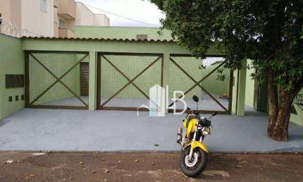 Casa com 6 dormitórios à venda, 162 m² por R$ 480.000,00 - Maravilha - Uberlândia/MG