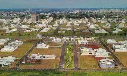 Terreno à venda na Avenida Victor Alves Pereira, 318, Novo Mundo, Uberlândia