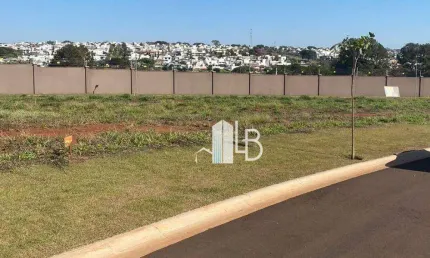Terreno no Condomínio Tamboré com 507 metros quadrados.