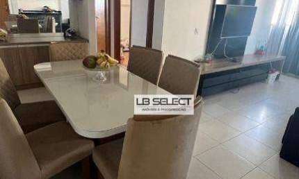 Apartamento no bairro Alto Umuarama com dois quartos e uma suíte.