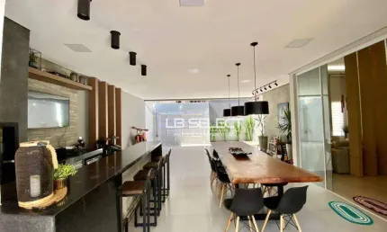 Casa com 3 dormitórios à venda, 200 m² por R$ 1.160.000,00 - Vida Nova - Uberlândia/MG