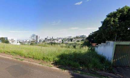 Terreno no bairro Karaíba com 490 metros quadrados.