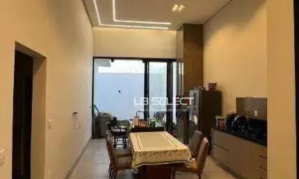 Casa no bairro Verde Vida com quatro quartos e área gourmet.