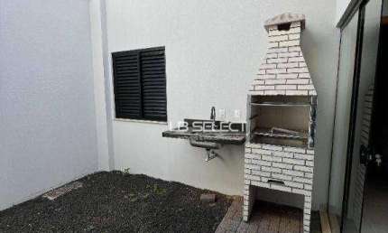 Casa no bairro Jardim Botânico com três quartos e varanda gourmet.