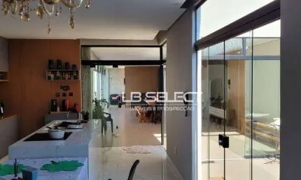 Casa no bairro Verde Vida com dois quartos (planejamento para três) e área gourmet.