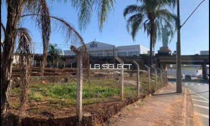 Terreno à venda, 3640 m² por R$ 6.600.000,00 - Brasil - Uberlândia/MG