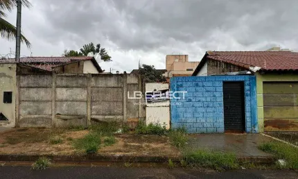 Terreno no bairro jardim botânico com 250 metros. quadrados.