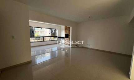 Apartamento com três quartos, uma suíte e varanda gourmet.