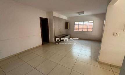 Casa no bairro Umuarama com três quartos, uma suíte e área gourmet.