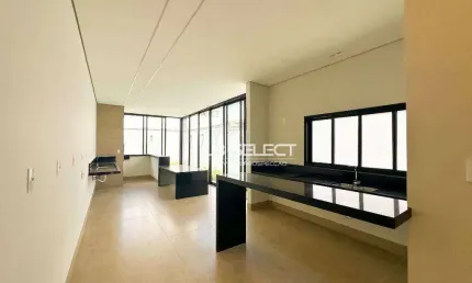 Casa no Condomínio Tamboré com três quartos, suíte e varanda gourmet.