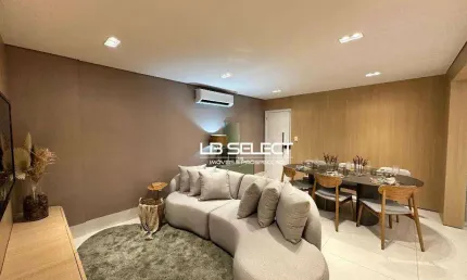 Apartamento com três quartos, sendo uma suíte, varanda gourmet e duas vagas de garagem.