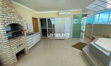 Cobertura no bairro Finotti com três suítes, área gourmet e três vagas de garagem.