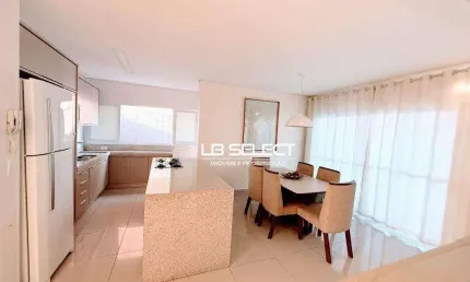 Casa no condomínio village paradiso ii com quatro suítes e varanda gourmet.