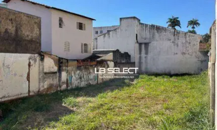 Terreno de gaveta no bairro Centro com 418 metros quadrados.