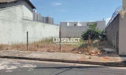 Terreno de gaveta no bairro Novo Mundo com 300 metros quadrados