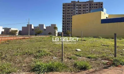 Terreno no bairro grand ville com 330 metros quadrados.