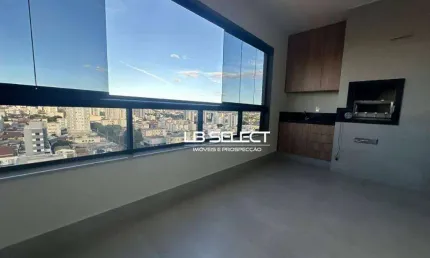 Apartamento no bairro Santa Mônica com três quartos e varanda gourmet.
