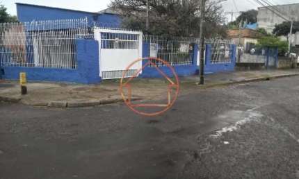 Casa com 3 quartos à venda na Rua Fábio Luiz Silveira, 12, Passo das Pedras, Porto Alegre por R$ 350.000