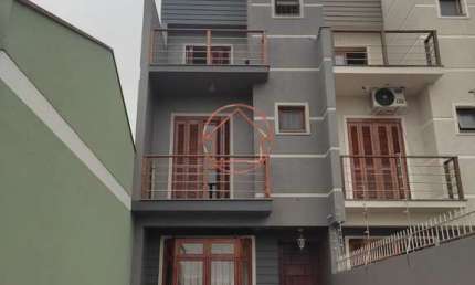 Casa com 3 quartos à venda na Rua Hugo Nelson Magalhães, 141, Parque Santa Fé, Porto Alegre por R$ 429.000