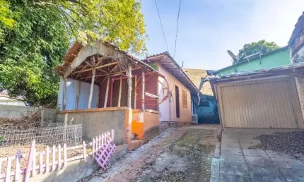 Casa com 4 quartos à venda na Rua Egon Frederico Becker, 156, Morro Santana, Porto Alegre por R$ 380.000