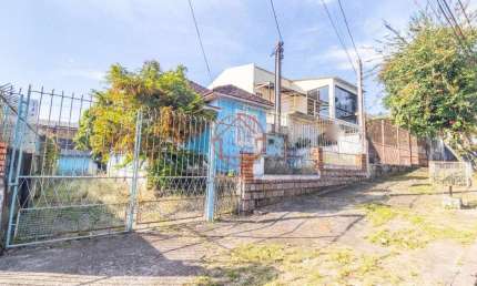 Casa com 3 quartos à venda na Rua Albert Roberts Júnior, 170, Morro Santana, Porto Alegre por R$ 270.000