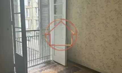 Apartamento com 3 quartos à venda na Rua Jerônimo Coelho, 209, Centro Histórico, Porto Alegre por R$ 327.000