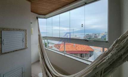 Apartamento com 3 quartos à venda no Coqueiros, Florianópolis , 119 m2 por R$ 1.400.000