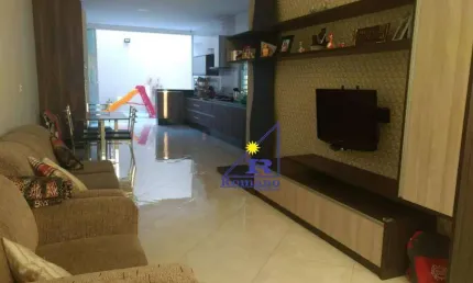 Sobrado com 3 dormitórios à venda, 220 m² por R$ 870.000,00 - Vila Ema - São Paulo/SP