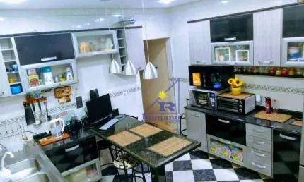Sobrado com 3 dormitórios à venda, 200 m² por R$ 555.000,00 - Jardim São Nicolau - São Paulo/SP